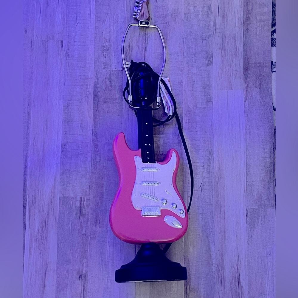 💖🎸 Rare Pink Guitar Lamp🎸💖